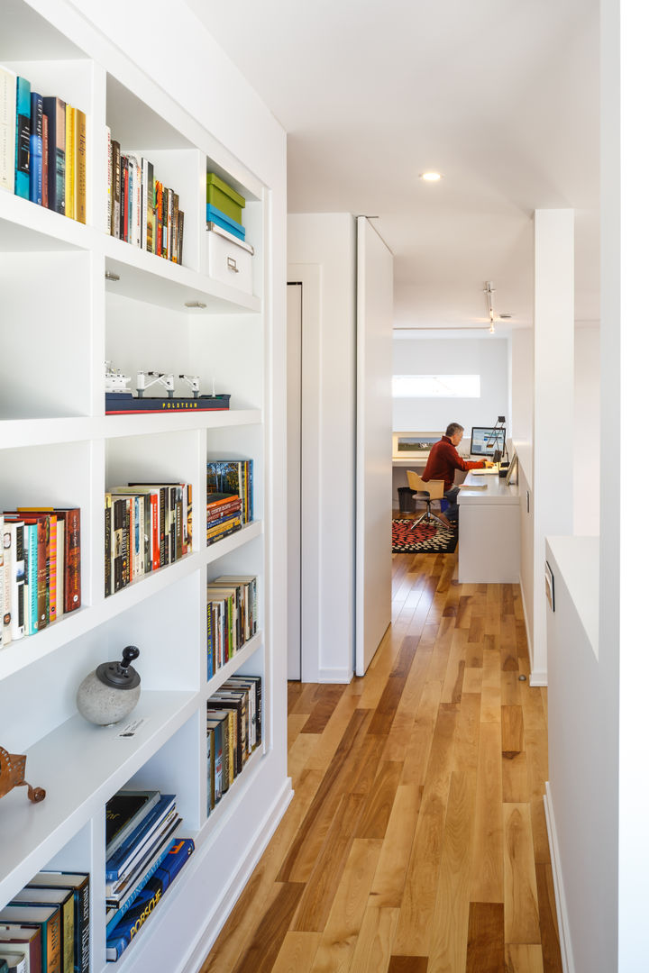 Wavell, Linebox Studio Linebox Studio Modern Corridor, Hallway and Staircase Shelf,Bookcase,Book,Shelving,Fixture,Wood,Interior design,Floor,Wall,Publication