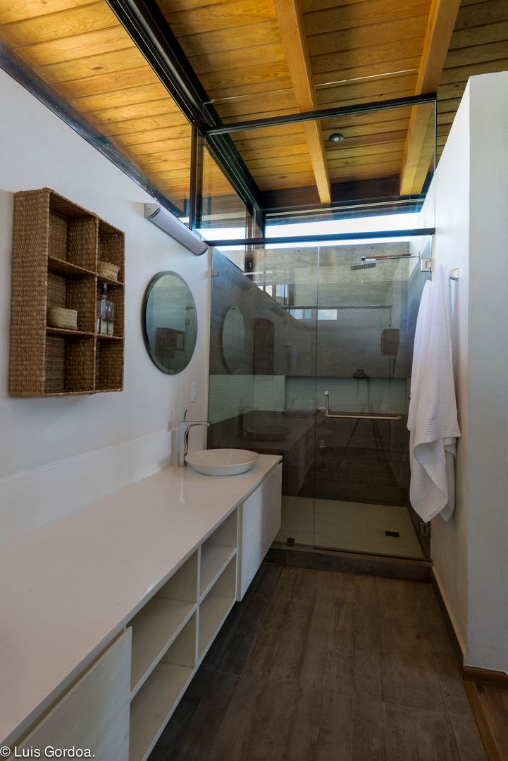 Casa ecologica Rancho Cortes, arquitecturalternativa arquitecturalternativa ห้องน้ำ