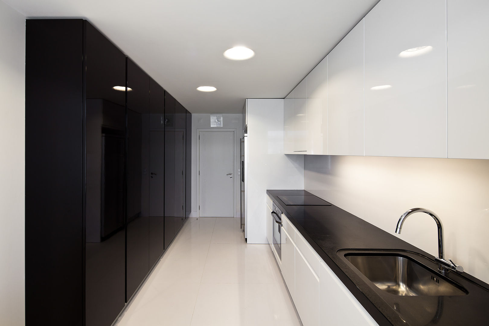 Apartamento JSJ — Ajuda, Lisboa, FMO ARCHITECTURE FMO ARCHITECTURE Cocinas de estilo minimalista