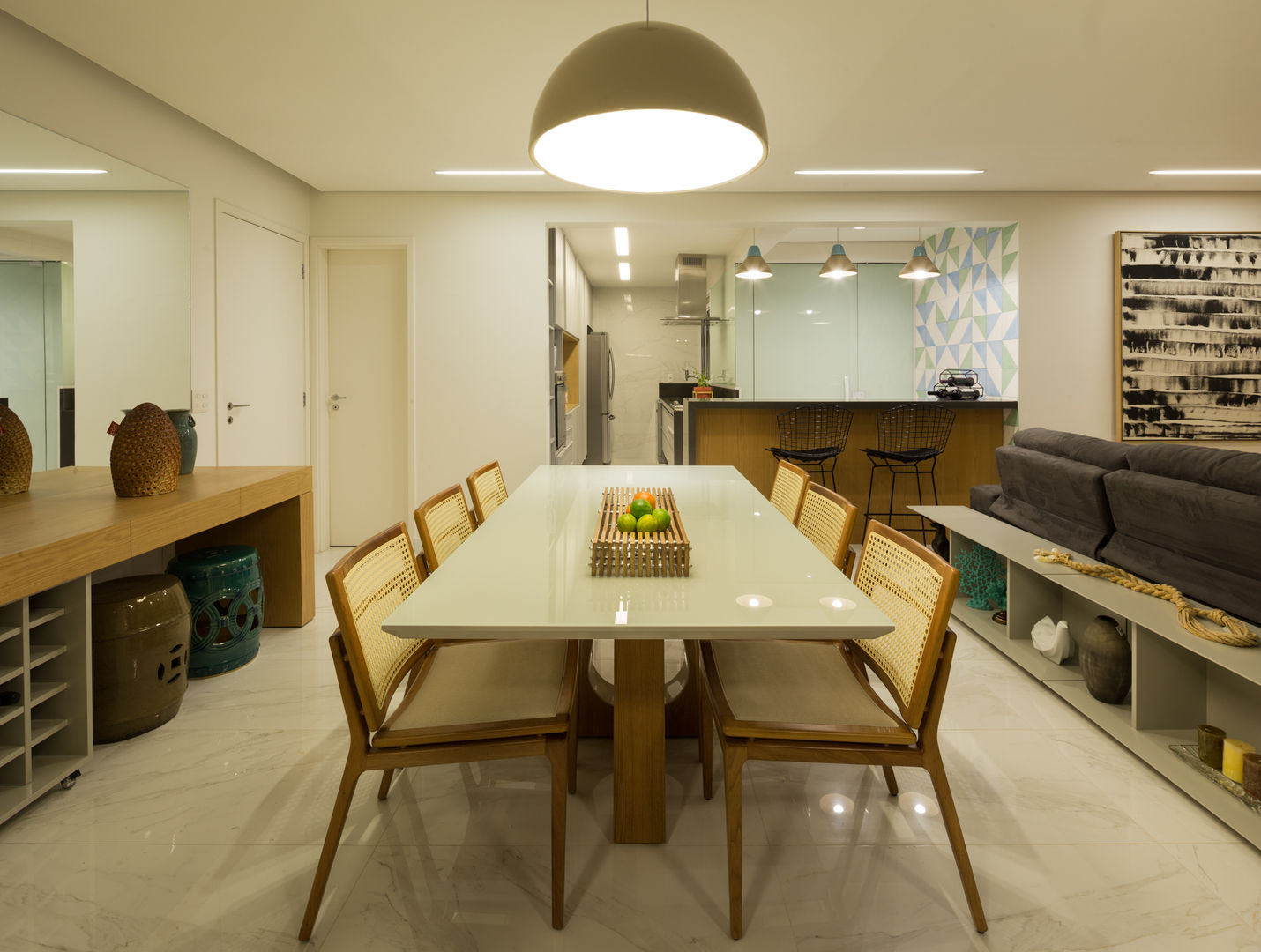 Apartamento FP, Haruf Arquitetura + Design Haruf Arquitetura + Design 北欧デザインの ダイニング