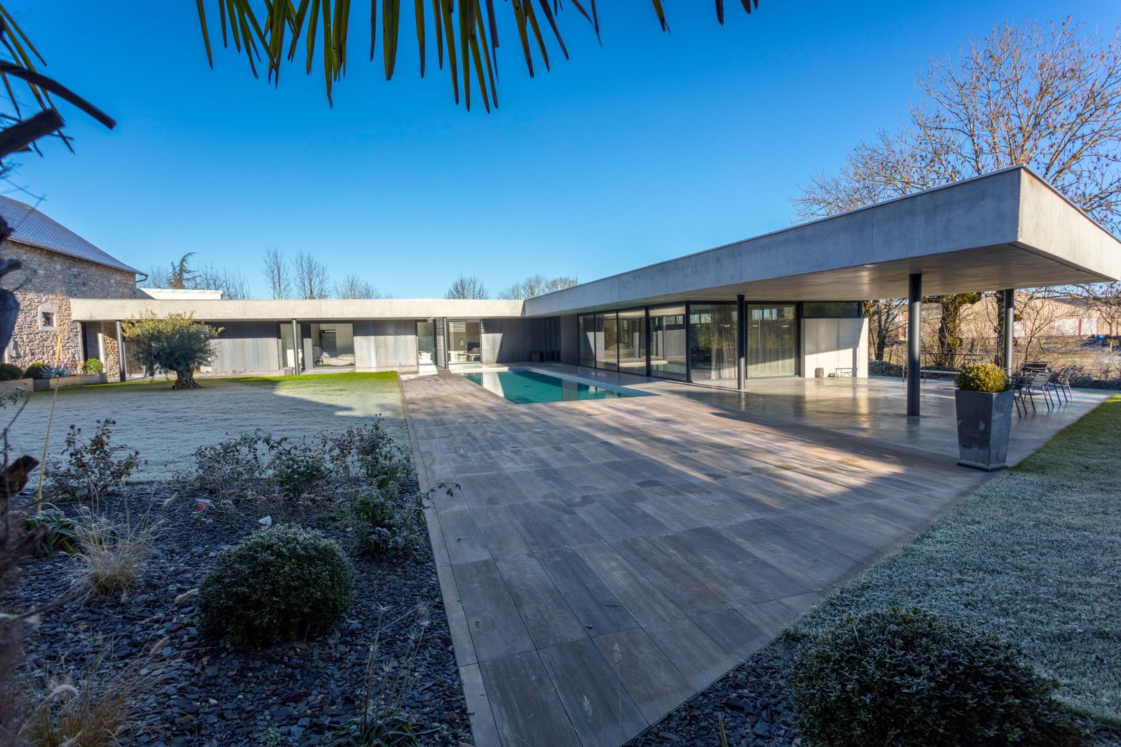 MAISON ONET l'EGLISE, Hugues Tournier Architecte Hugues Tournier Architecte Industrial style houses