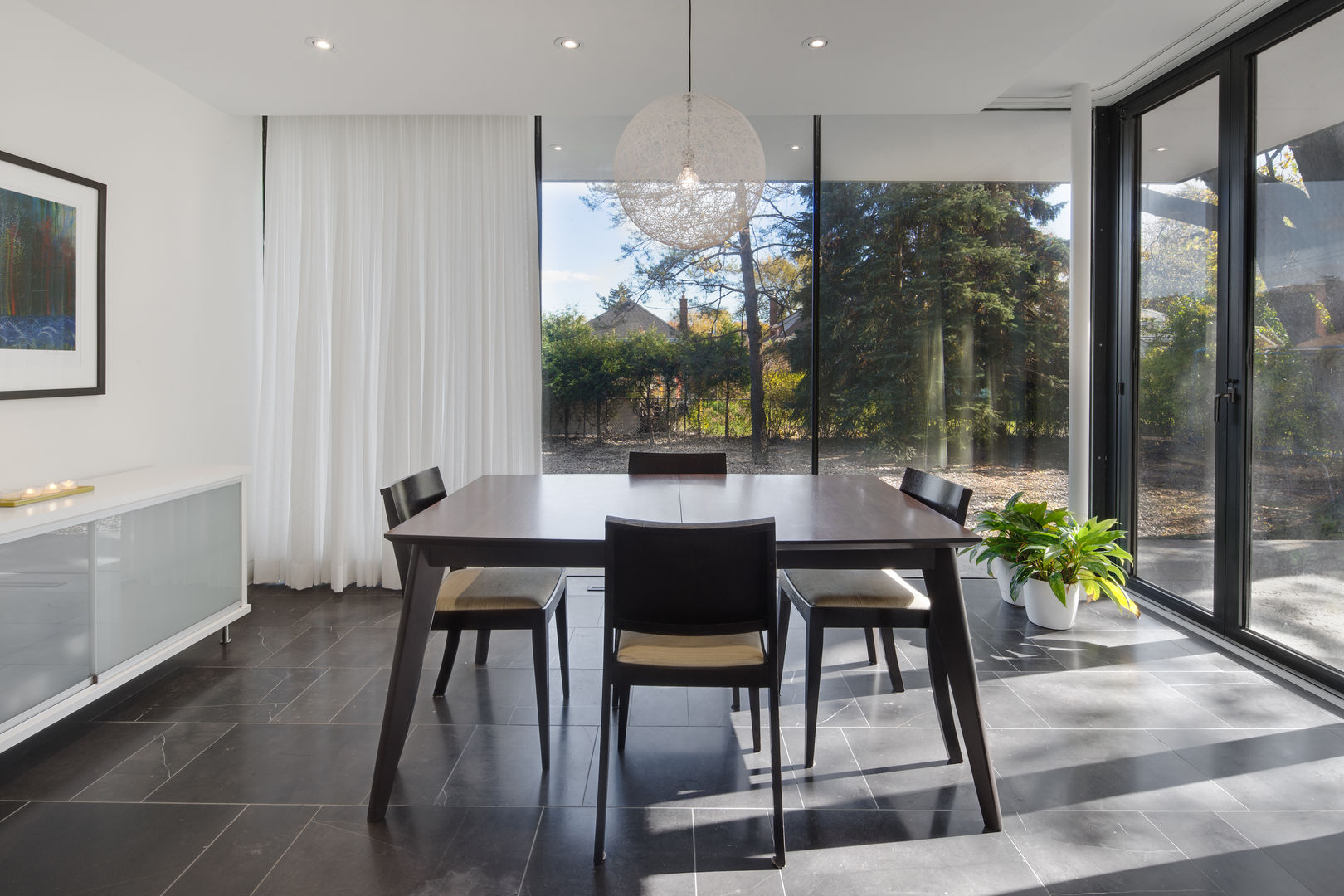 The Hambly House, dpai architecture inc dpai architecture inc Modern dining room