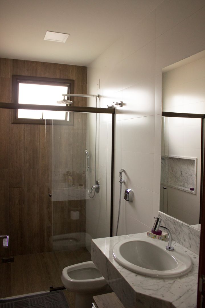 Residência Baes, Pz arquitetura e engenharia Pz arquitetura e engenharia Minimalist style bathroom