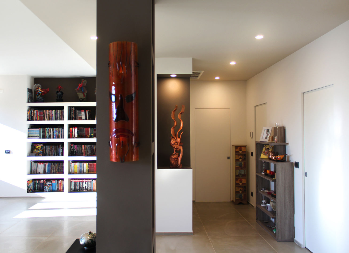 Collegno Apartment, Studio 06 Studio 06 Ingresso, Corridoio & Scale in stile moderno