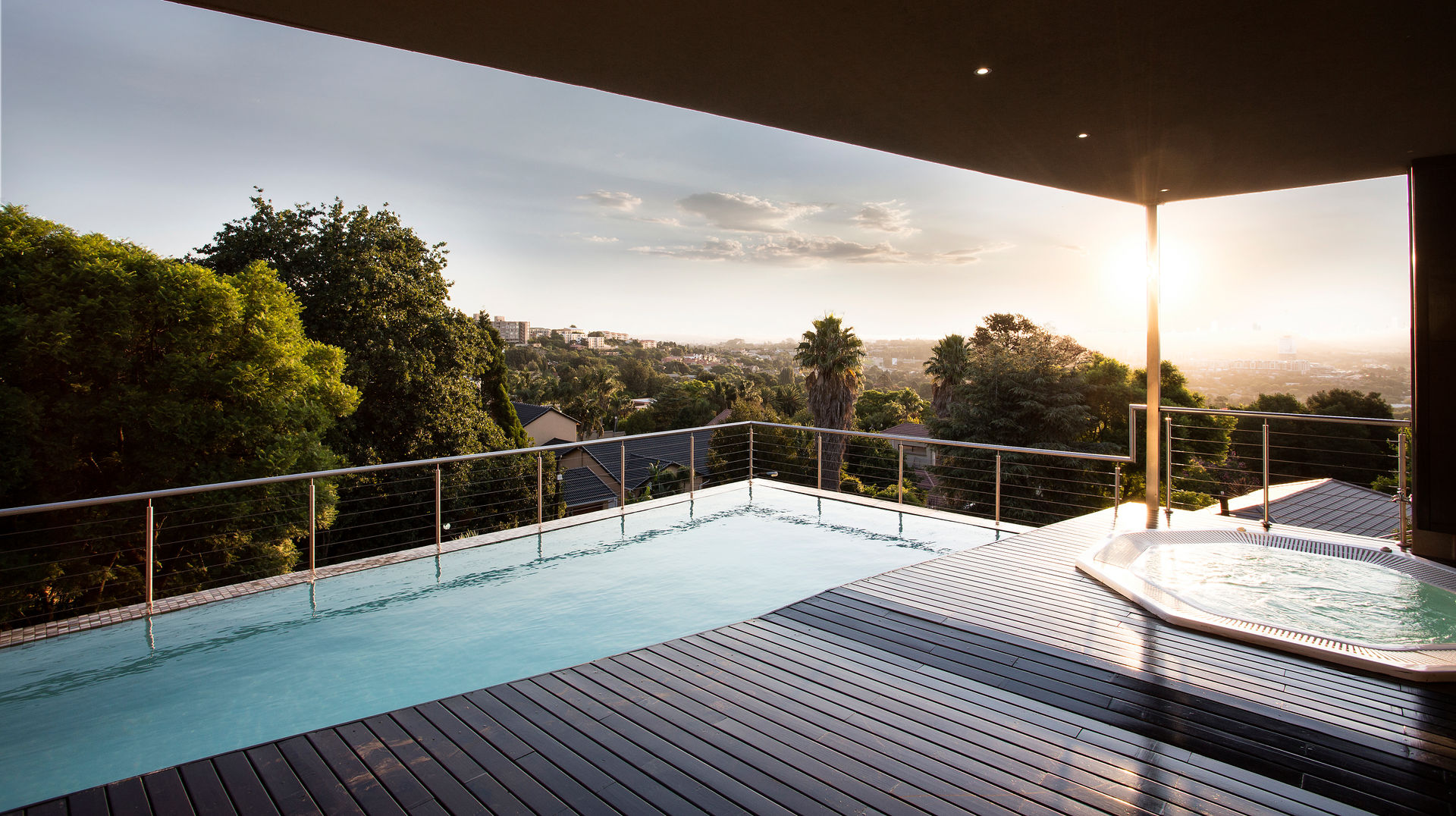 The Home on a Hill , FRANCOIS MARAIS ARCHITECTS FRANCOIS MARAIS ARCHITECTS Moderne Pools