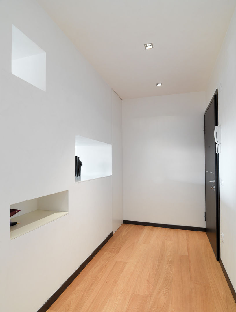 BM HOUSE, SANSON ARCHITETTI SANSON ARCHITETTI モダンスタイルの 玄関&廊下&階段