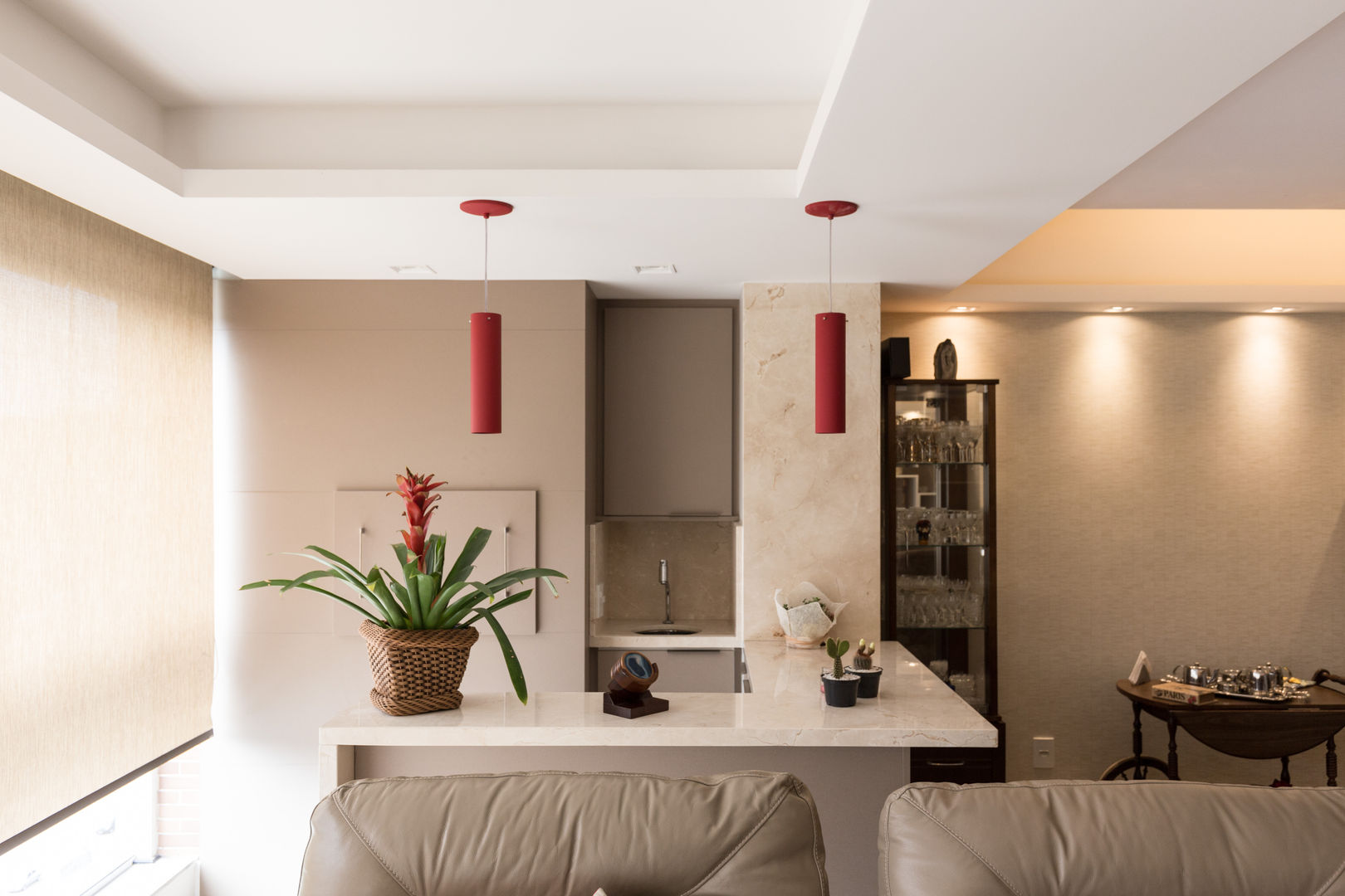 ECP | Estar Kali Arquitetura Paredes e pisos minimalistas