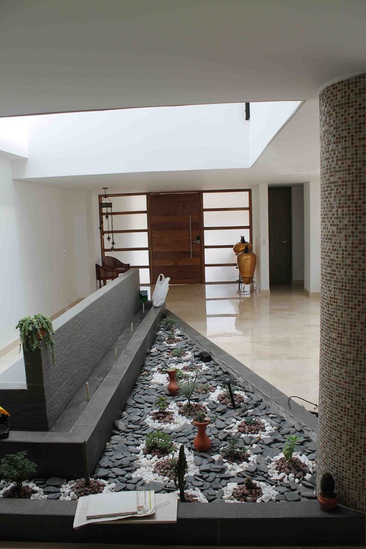 Vivienda unifamiliar-privada, Le.tengo Arquitectos Le.tengo Arquitectos Modern Corridor, Hallway and Staircase