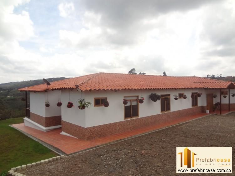 Casa Prefabricada en Bogota, PREFABRICASA PREFABRICASA Landelijke huizen