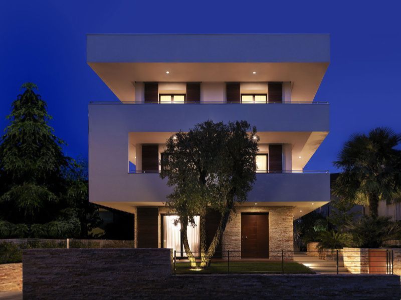 Modern House Designs homify Modern Houses
