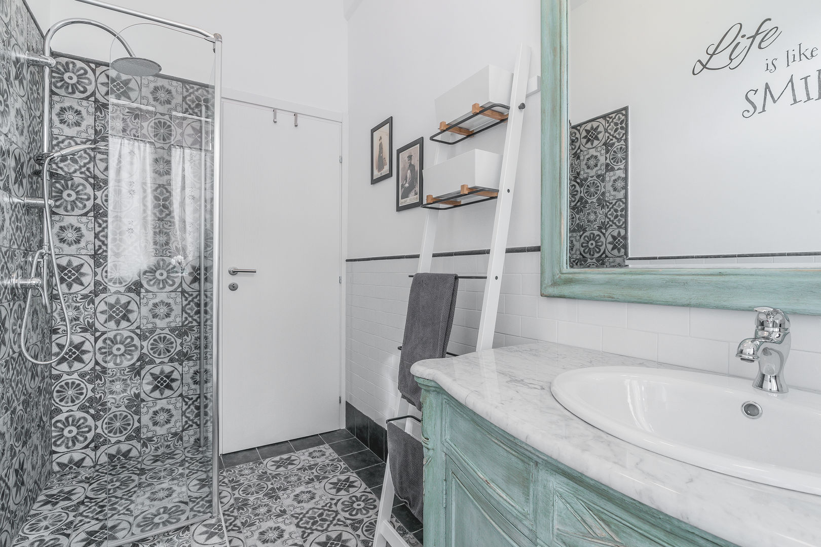 Ristrutturazione appartamento Roma, Pigneto, Facile Ristrutturare Facile Ristrutturare Modern Banyo