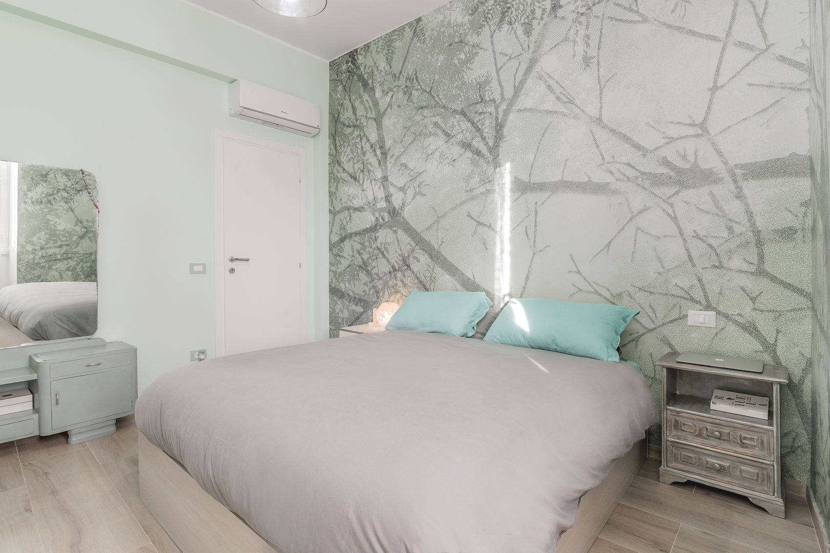 Ristrutturazione appartamento Roma, Pigneto, Facile Ristrutturare Facile Ristrutturare Modern style bedroom