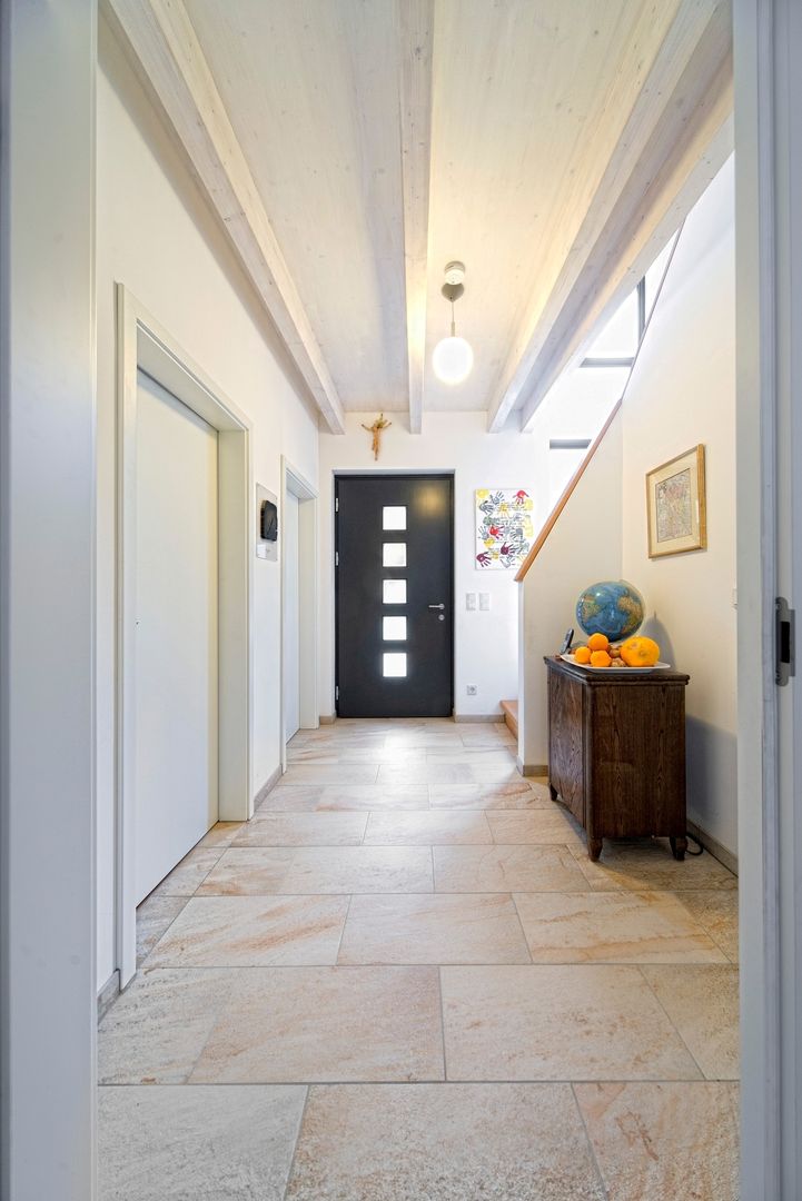 Familienhaus #3, HunoldHaus HunoldHaus Modern corridor, hallway & stairs