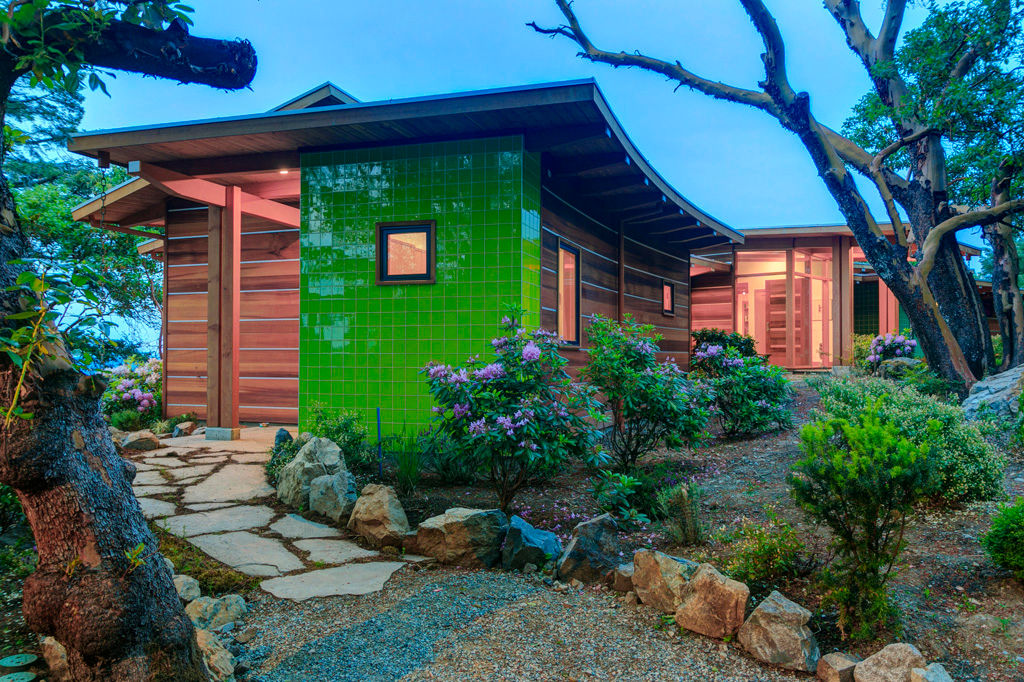 Arbutus House - West Entry Helliwell + Smith • Blue Sky Architecture Modern Houses tile,cedar,cladding,douglas fir,organic modernism,west coast modernism