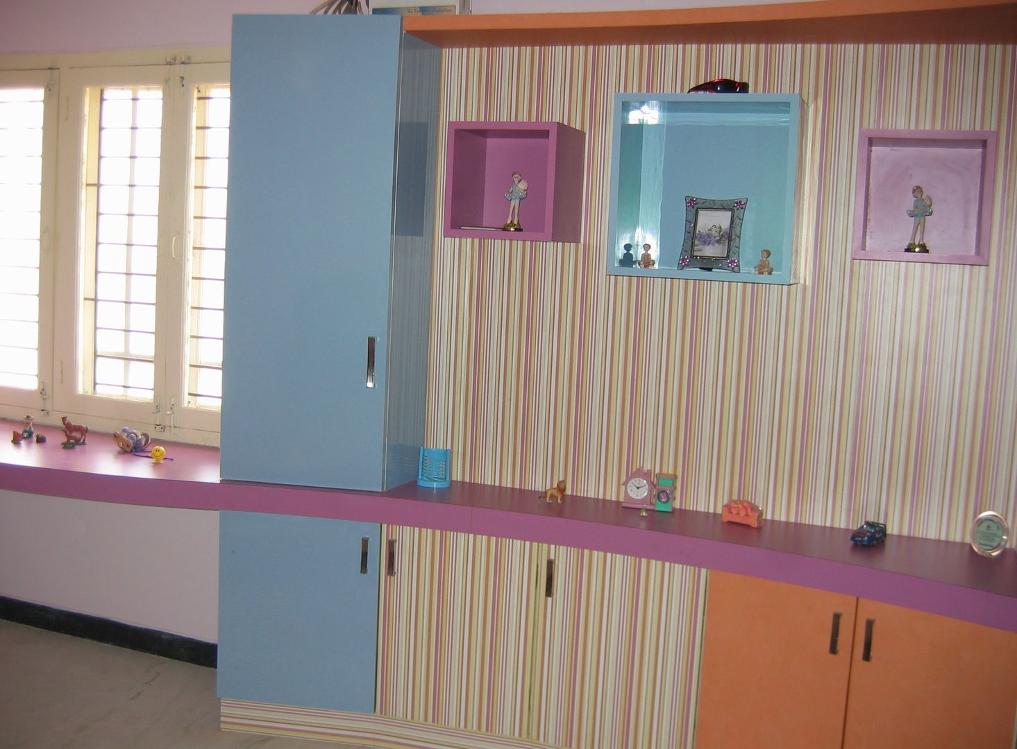 Girls bedroom, Bluebell Interiors Bluebell Interiors Dormitorios de estilo moderno Contrachapado