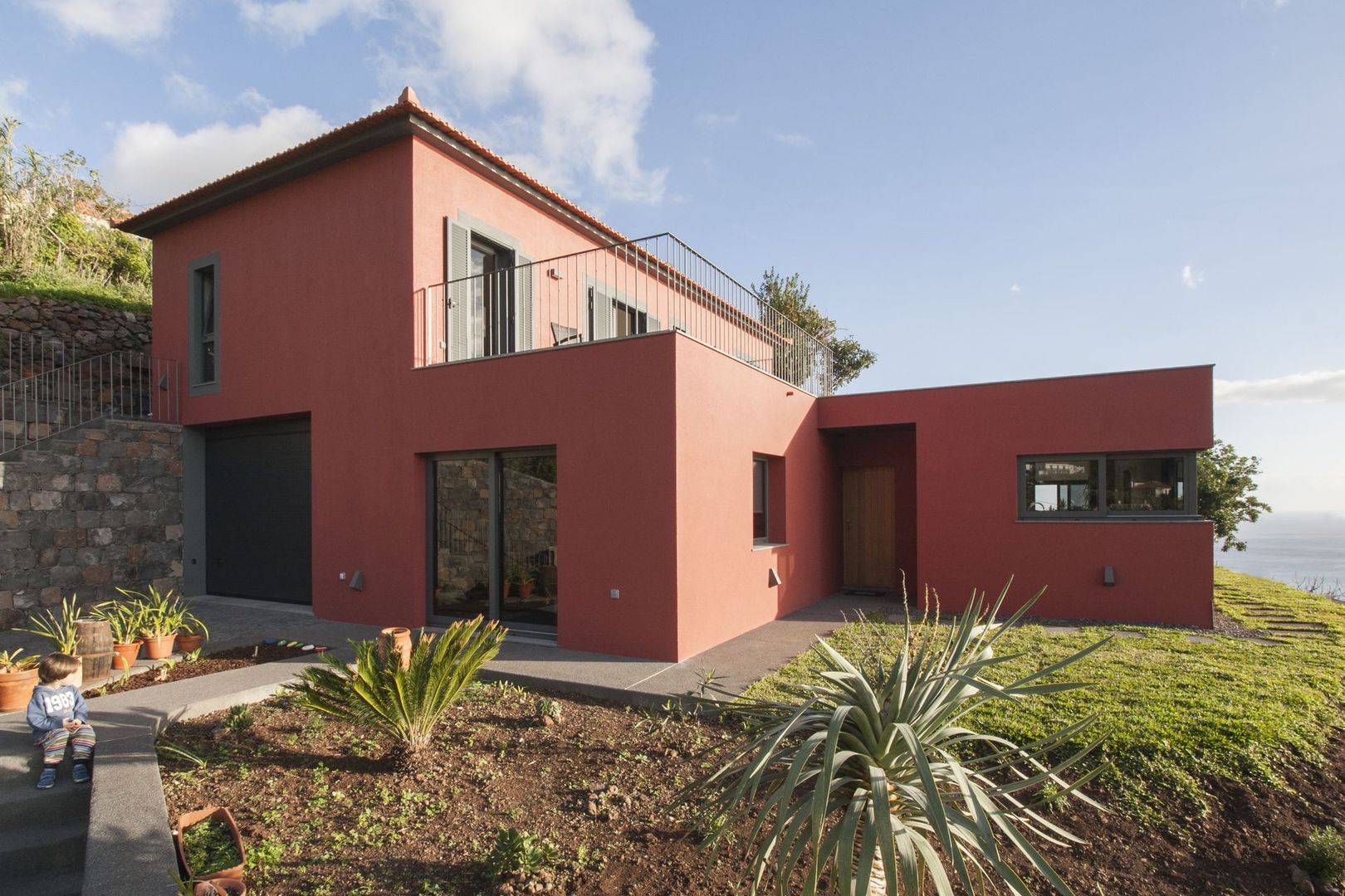 Entrance Mayer & Selders Arquitectura Casas modernas Piedra main door,entrance,wooden door