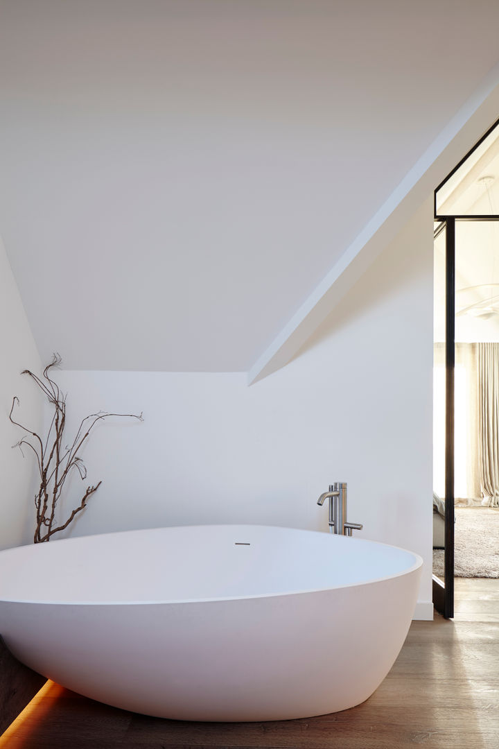 Haus Ku., Lioba Schneider Architekturfotografie Lioba Schneider Architekturfotografie Modern style bathrooms