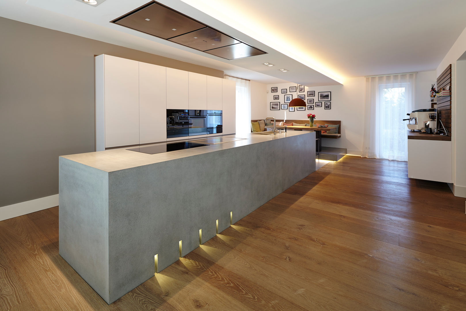 Haus Ku., Lioba Schneider Architekturfotografie Lioba Schneider Architekturfotografie Modern style kitchen