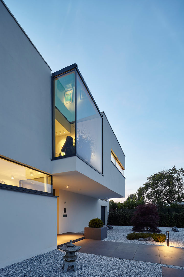 Moderne Luxusvilla im kubischen Stil, Lioba Schneider Architekturfotografie Lioba Schneider Architekturfotografie Casas estilo moderno: ideas, arquitectura e imágenes