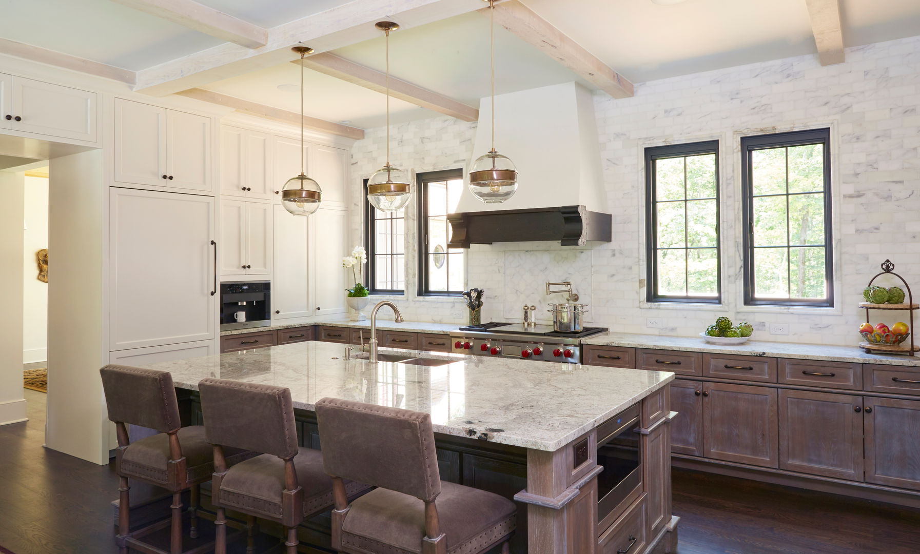 French Normandy Indian Springs Home, Christopher Architecture & Interiors Christopher Architecture & Interiors Kitchen