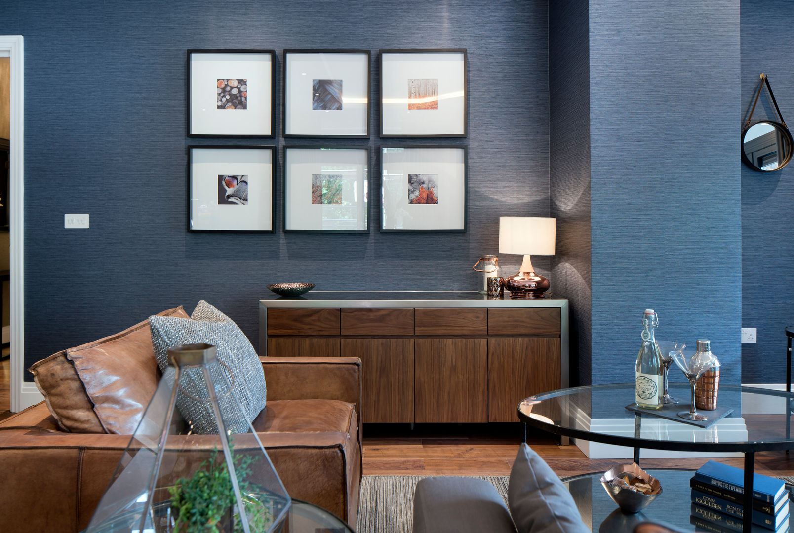 Musewll Hill, London Jigsaw Interior Architecture & Design Living room living room,blue wall,picture wall,leather,luxury,show home,jigsaw interiors,copper,brass,glass