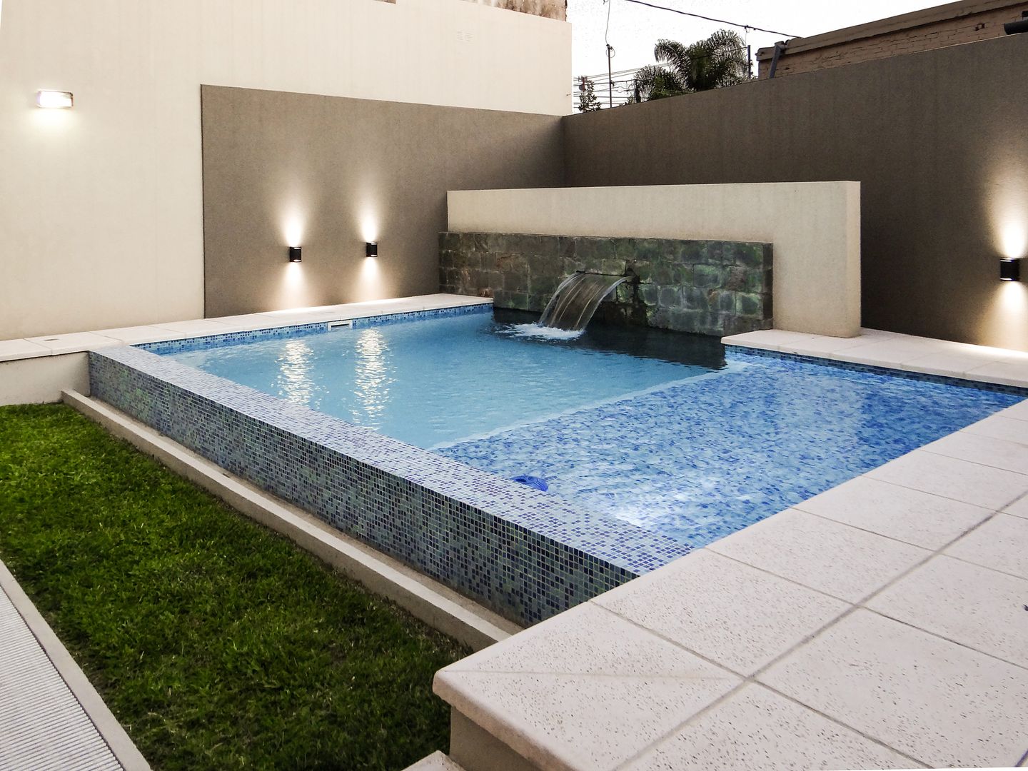 homify Piscinas modernas