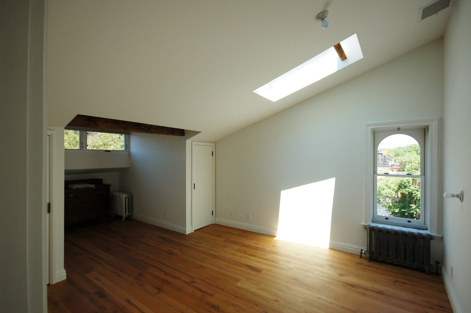 Brooklyn Brownstone, SA-DA Architecture SA-DA Architecture Modern style bedroom