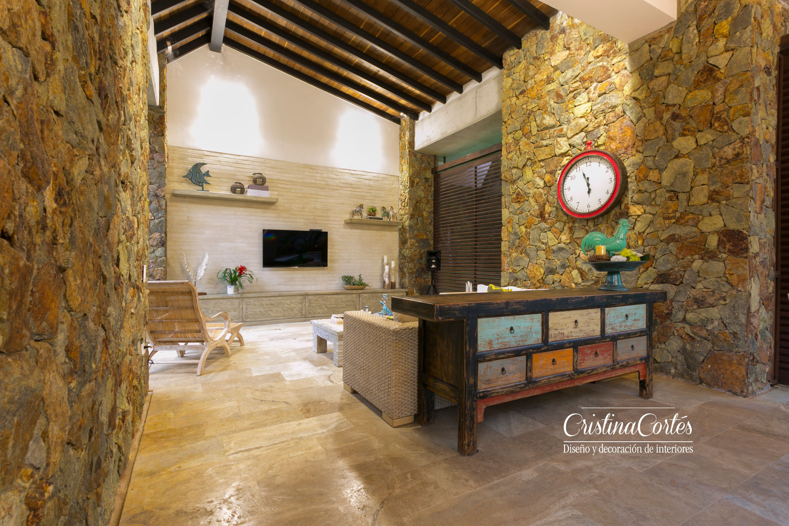 Finca Bolombolo, Cristina Cortés Diseño y Decoración Cristina Cortés Diseño y Decoración غرفة الميديا ديكورات واكسسوارات