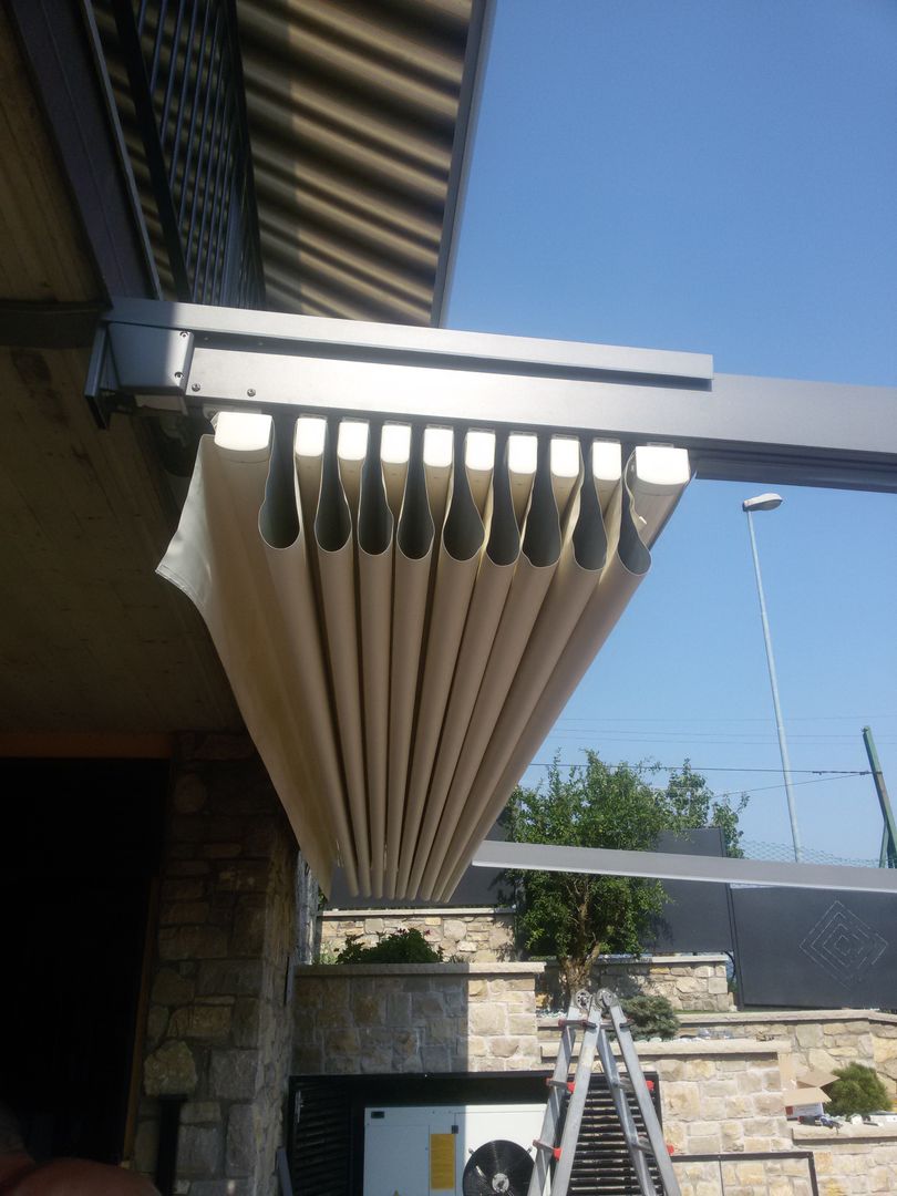 Pergola, detrazione fiscale 50%, zinesi design zinesi design Vườn phong cách hiện đại Sắt / thép