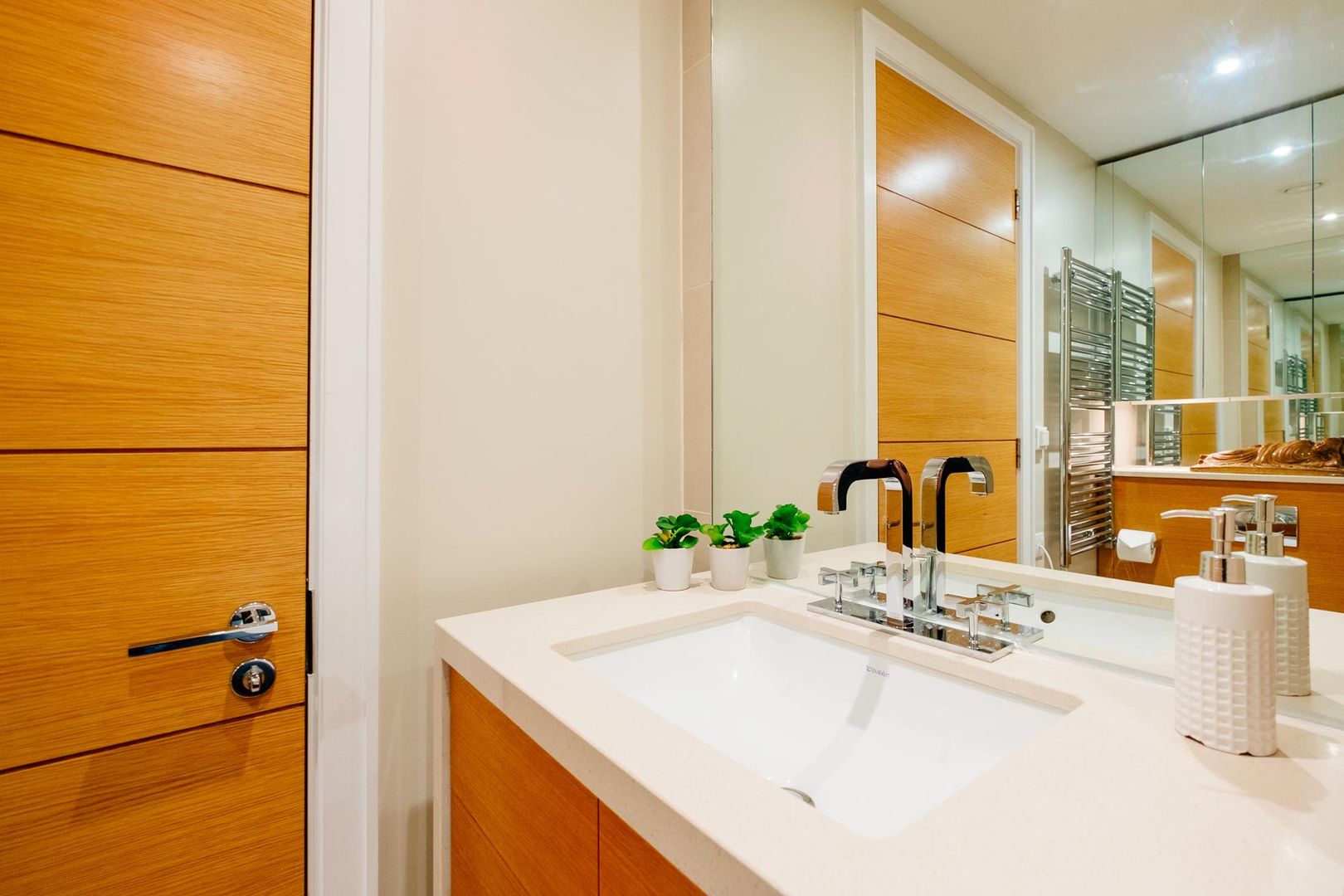 homify Eclectic style bathroom basin,mirror,inset basin,wooden,bathroom