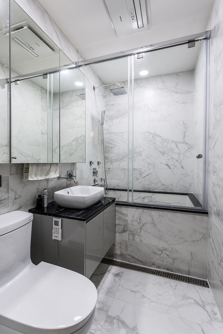 浴室 Green Leaf Interior青葉室內設計 Modern style bathrooms