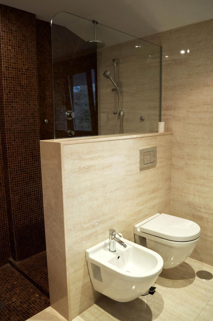 VIVIENDA UNIFAMILIAR EN OLEIROS, Intra Arquitectos Intra Arquitectos Modern Bathroom