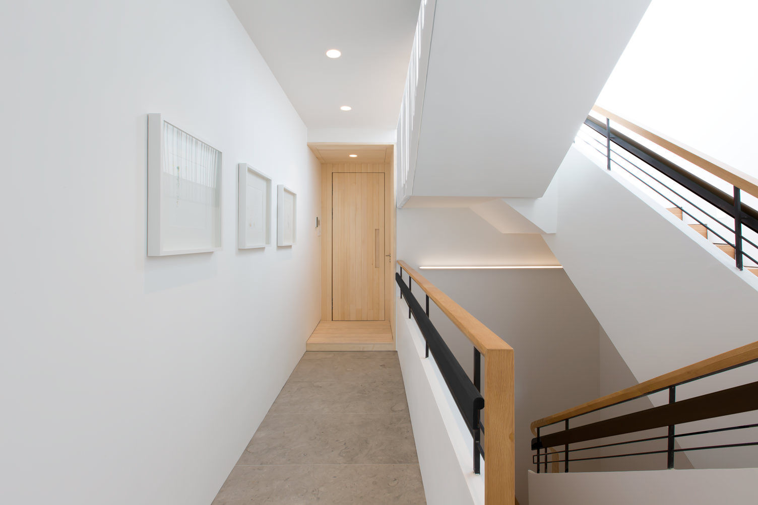 Paintings homify Modern corridor, hallway & stairs Wood Wood effect white,minimal,stair,wall painting,simple,clean