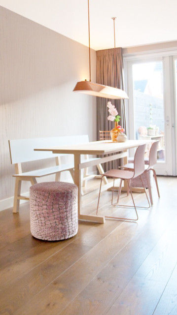 Woonkeuken, NR52 NR52 Nhà bếp phong cách hiện đại Tables & chairs