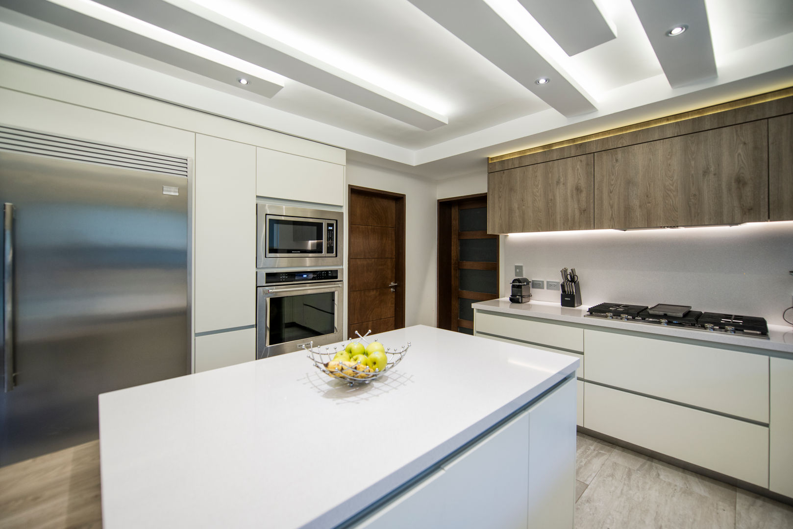 SAN AGUSTIN CAMPESTRE, Estudio Tanguma Estudio Tanguma Modern kitchen Quartz