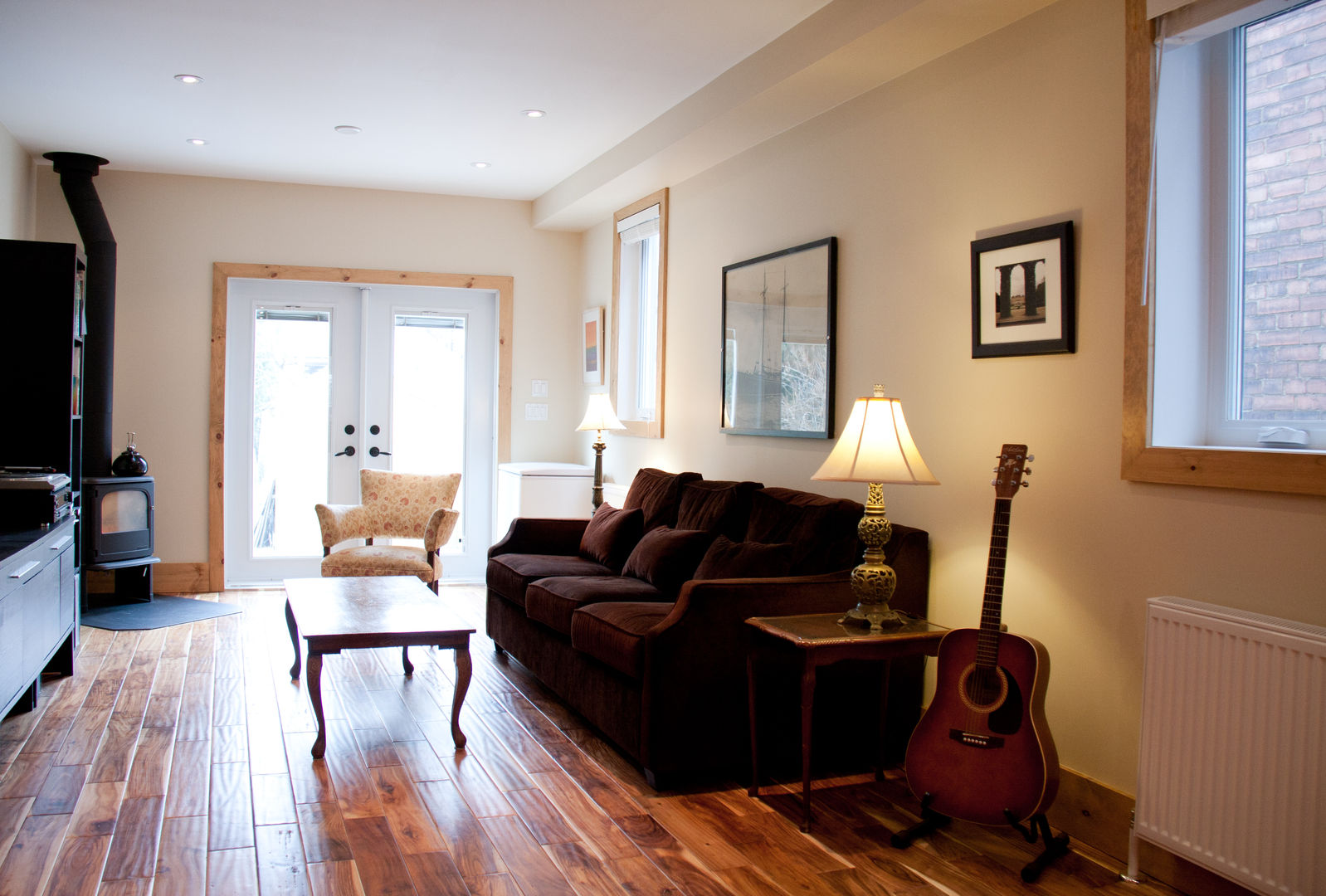 Brock Street Renovation, Solares Architecture Solares Architecture Modern living room