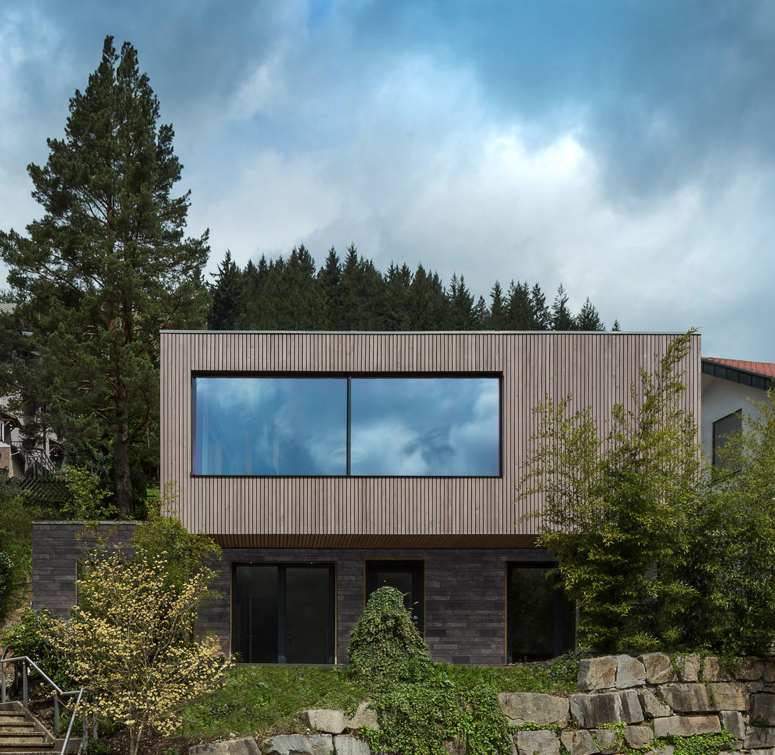 Cloud Cuckoo House, ÜberRaum Architects ÜberRaum Architects منازل