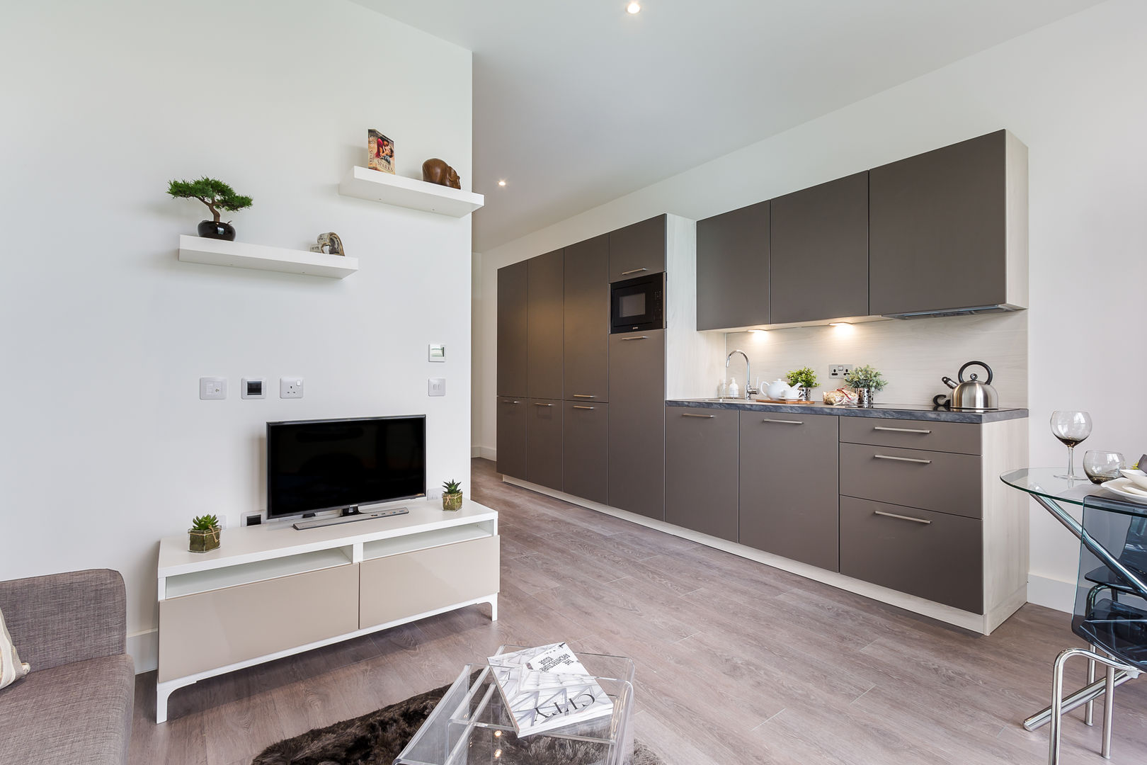 Modern Studio Apartment in London homify Soggiorno moderno studio,apartment,modern,kitchen,living room