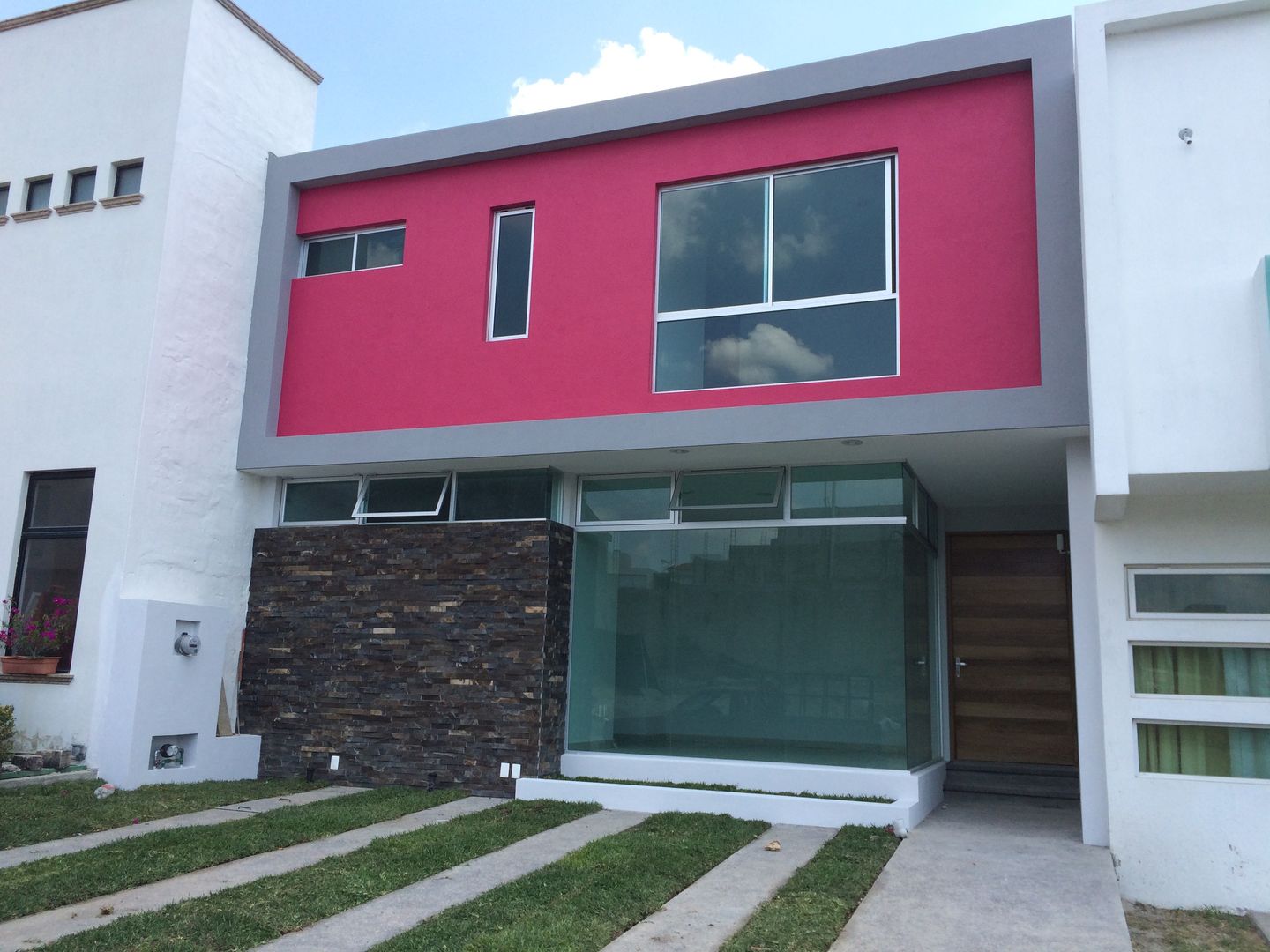 Casa Fuerte, Base-Arquitectura Base-Arquitectura Case in stile minimalista