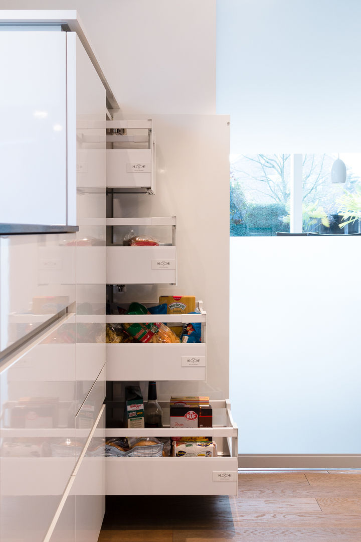 Storage cabinet with internal drawers Pamela Kilcoyne - Homify Nhà bếp phong cách hiện đại
