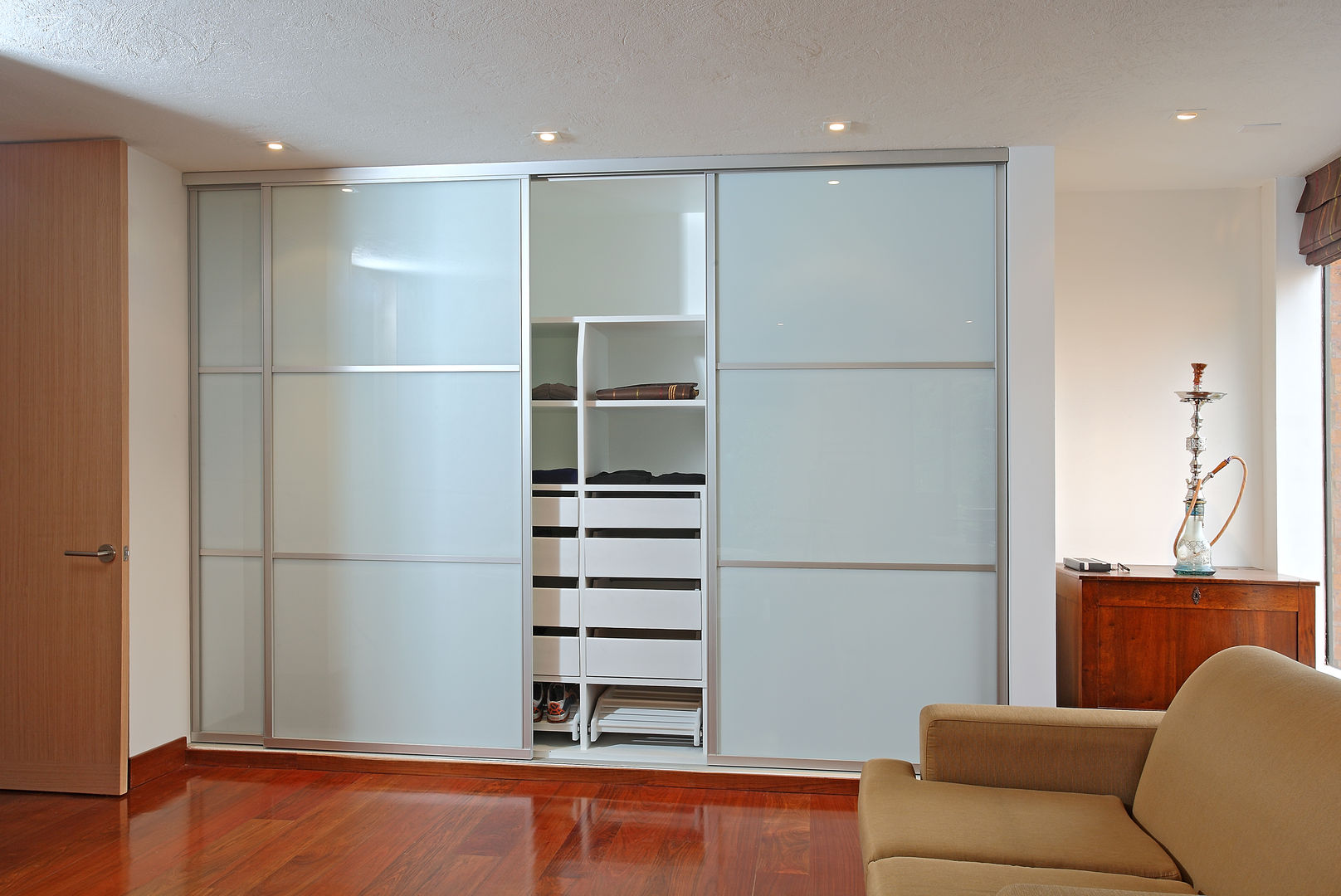 homify Vestidores de estilo moderno