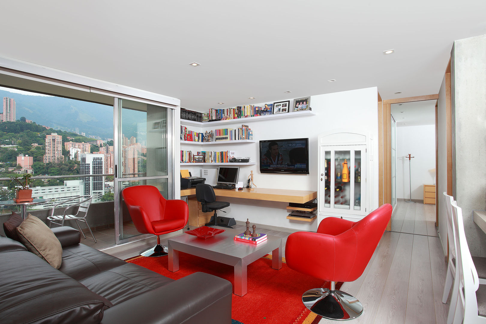 homify Modern study/office