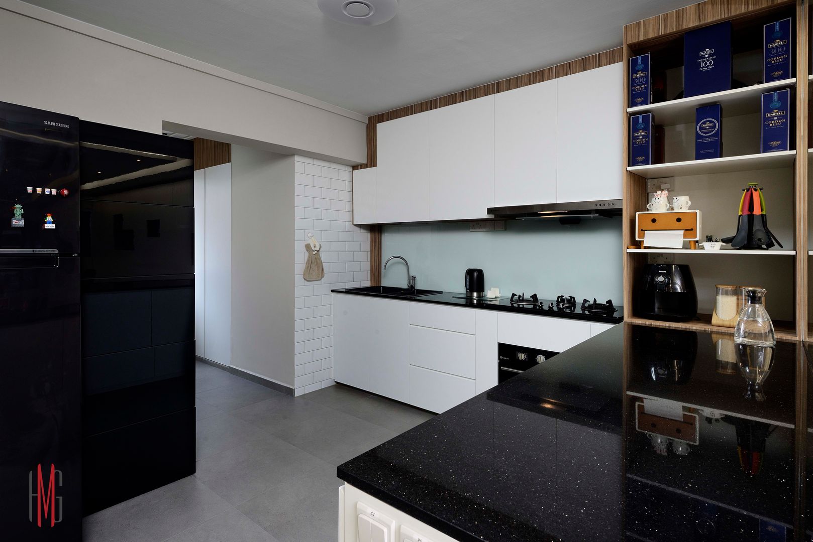 Modern Scandinavian HDB Apartment, HMG Design Studio HMG Design Studio Cocinas modernas Madera Acabado en madera