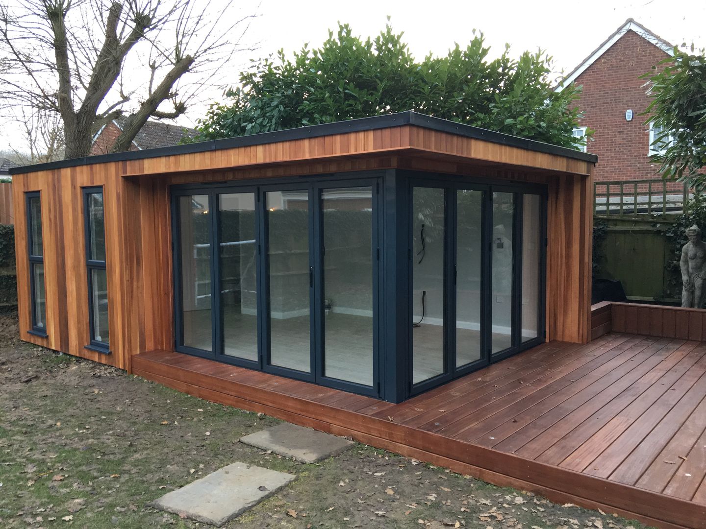 Billericay Build homify Jardines de estilo moderno Madera Acabado en madera