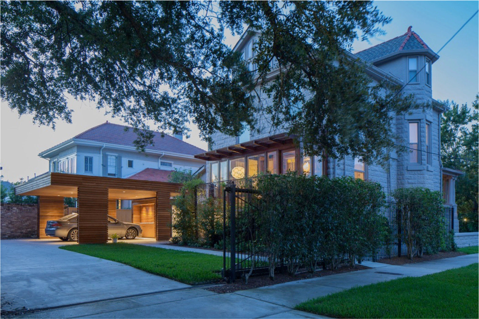 City Park Residence + Carport, New Orleans, studioWTA studioWTA モダンな 家