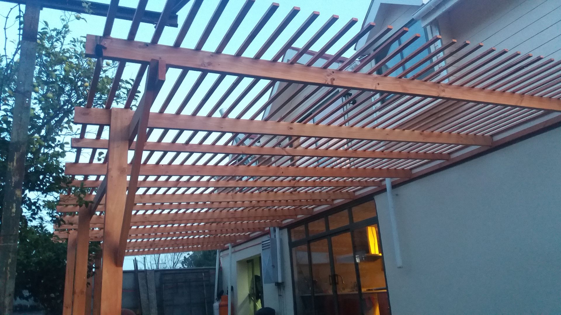 Pérgola Parrón, ARQUITECTURA E INGENIERIA PUNTAL LIMITADA ARQUITECTURA E INGENIERIA PUNTAL LIMITADA