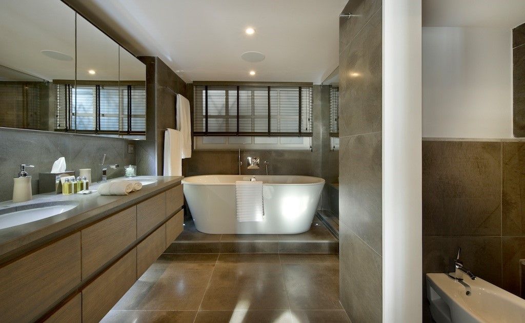 Bathroom MN Design Baños de estilo moderno Bañeras y duchas
