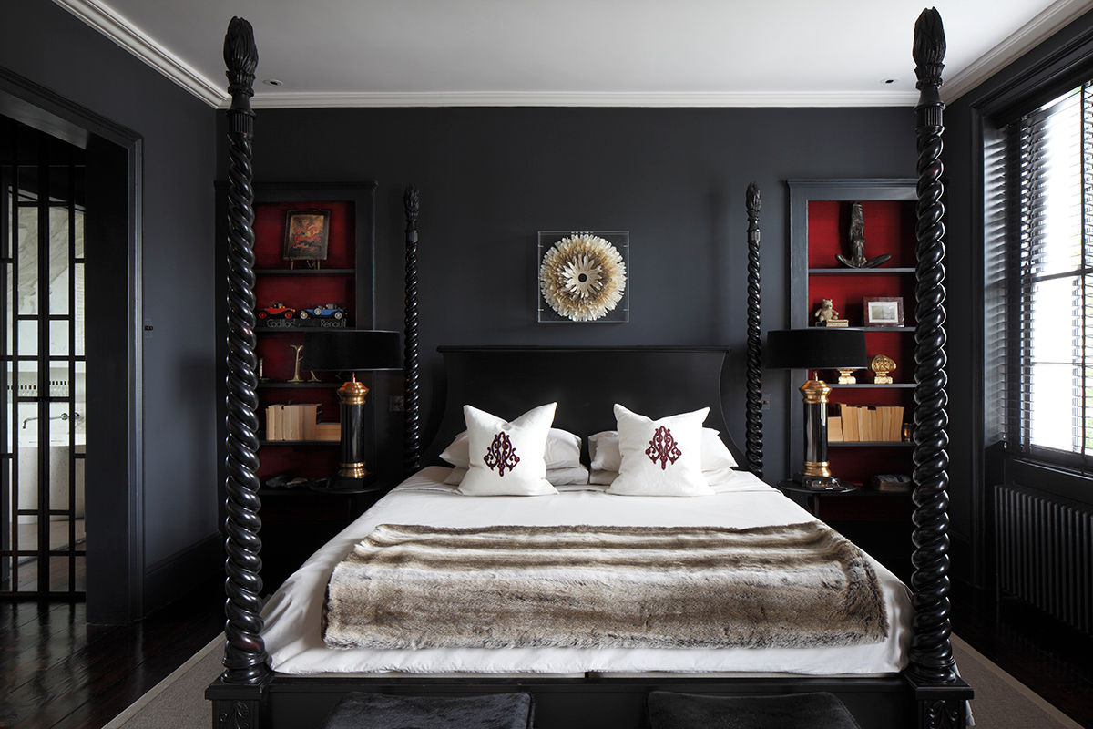 Bedroom MN Design غرفة نوم black,bedroom,interior designer,interior design,london,classic,contemporary,Beds & headboards