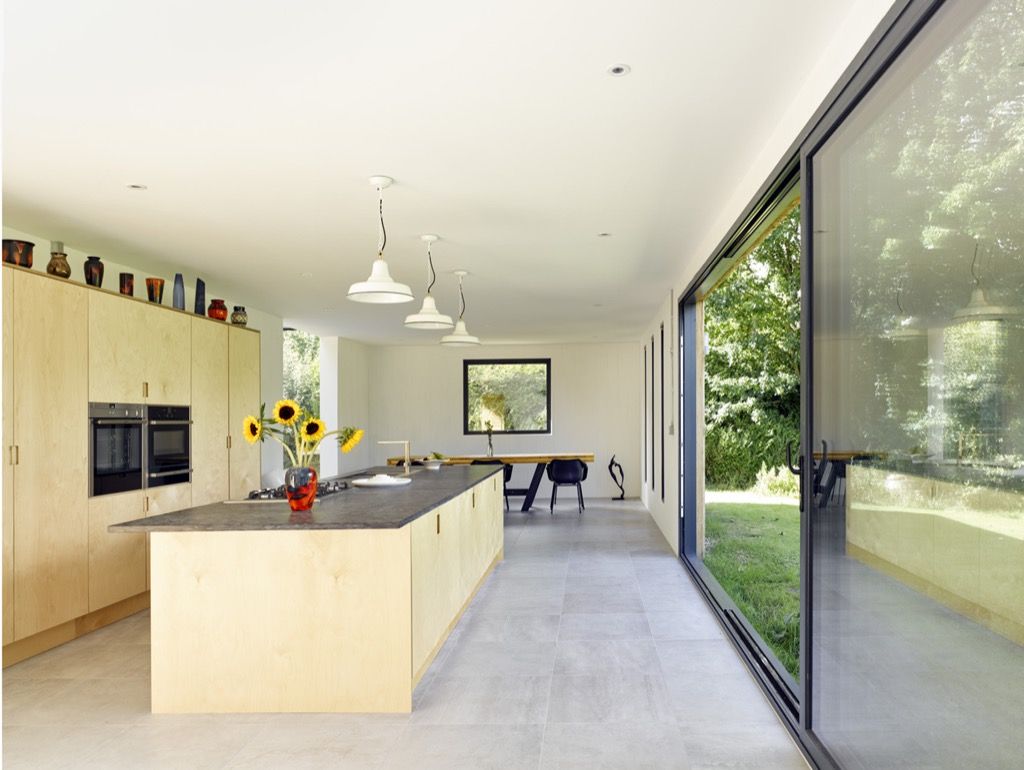 An Old and Historical House Refurbishment: Hurdle House, Adam Knibb Architects Adam Knibb Architects Moderne keukens