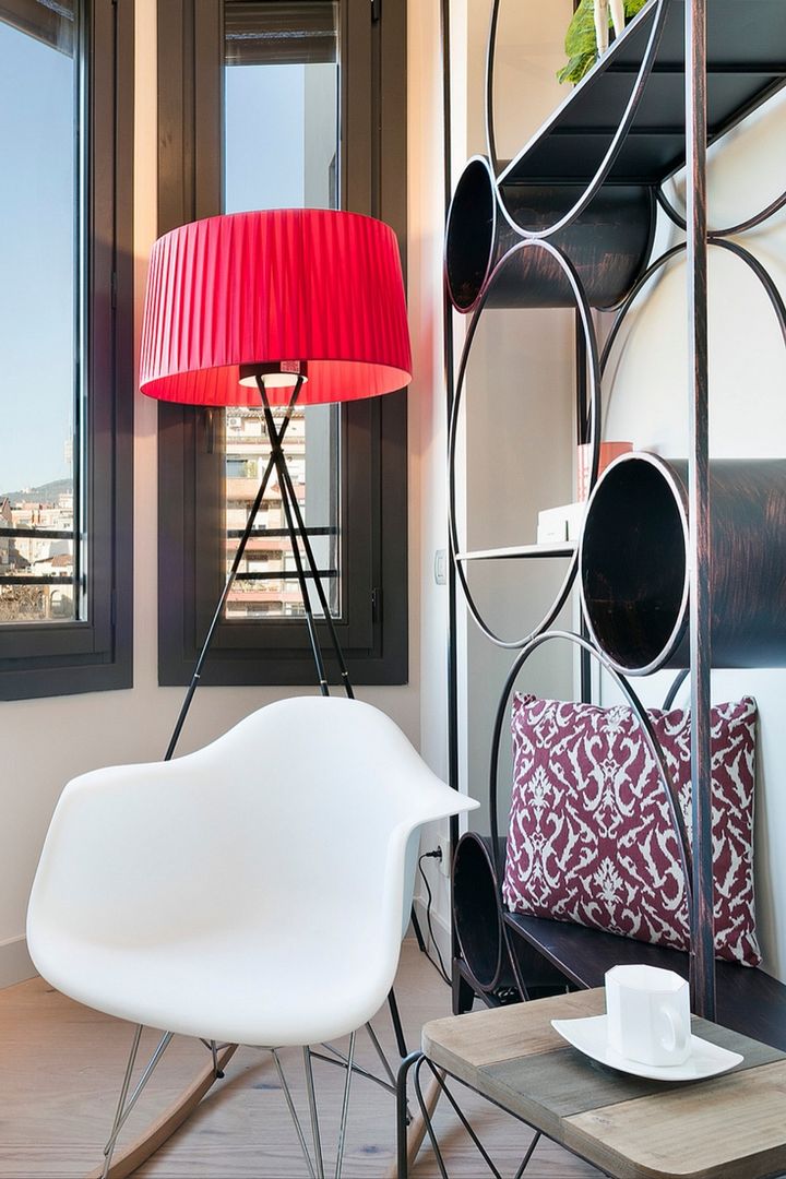 Home Staging para una Vivienda de Lujo en Barcelona, Markham Stagers Markham Stagers 现代客厅設計點子、靈感 & 圖片